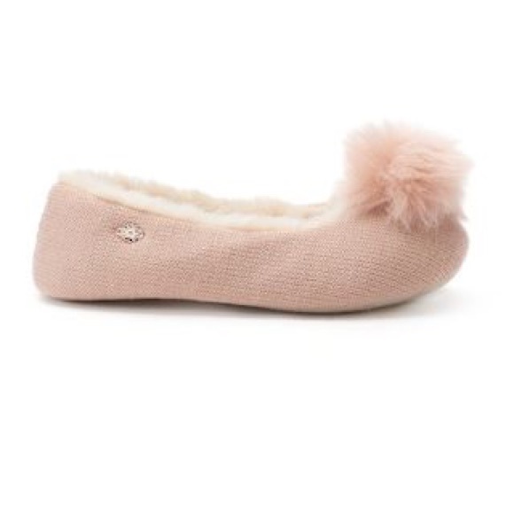 LC LAUREN CONRAD Pink Knit Slippers & Sleep Mask - Picture 4 of 8